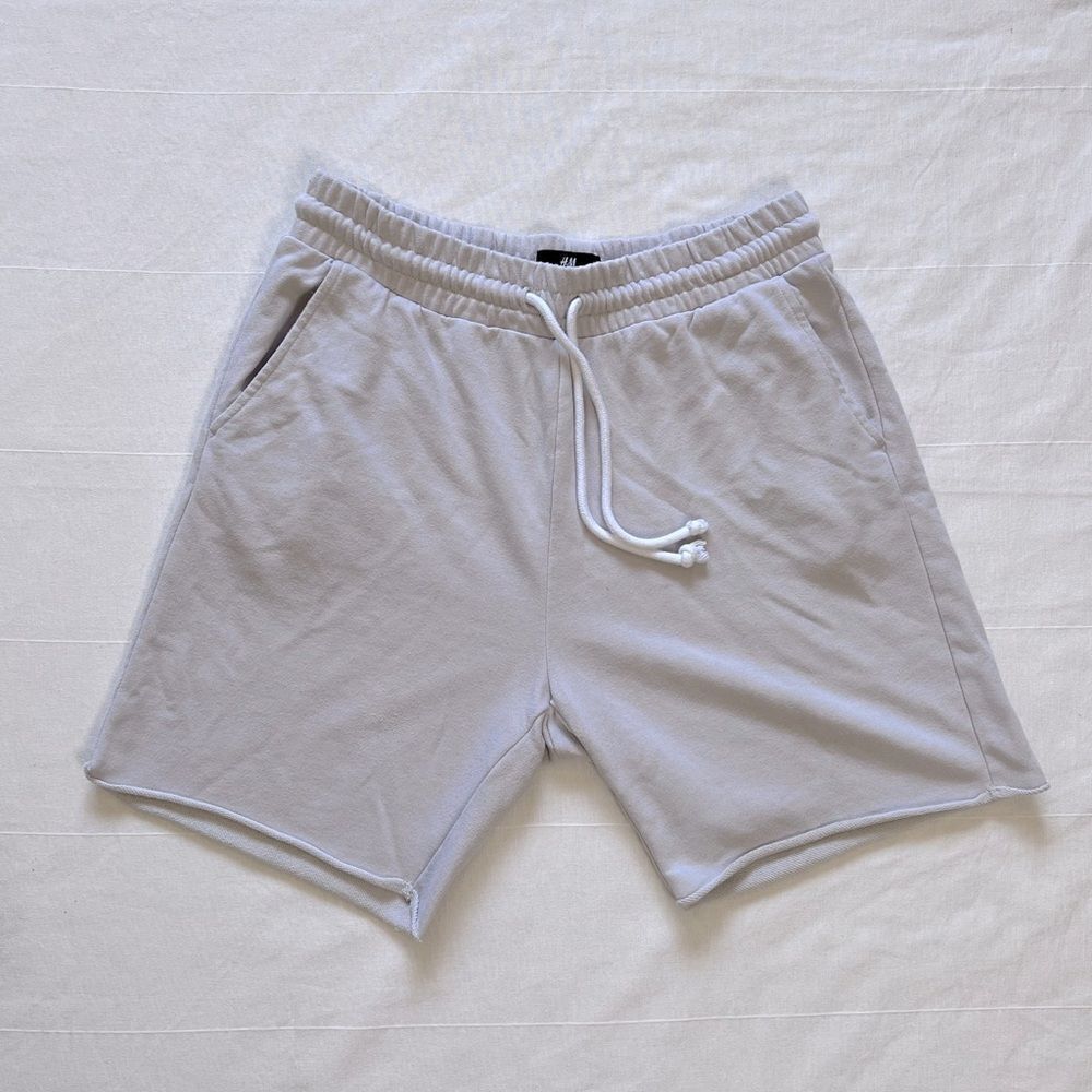 H&M regular fit sweatpants shorts, men’s large